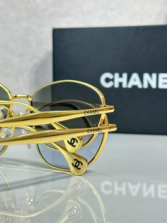 Picture of Chanel Sunglasses _SKUfw77364661fw